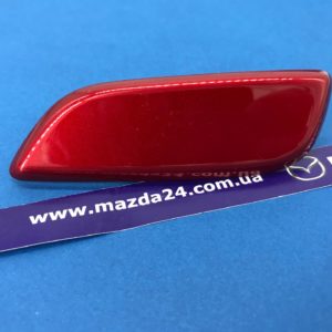 BSP5518H162 - Крышка омывателя фар левая Mazda 3 (2016-2018) красная (Soul Red, 41V)