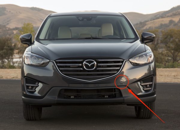 KD4550A12BB - Заглушка буксировочного крюка переднего бампера Mazda CX-5 (2012-2016)